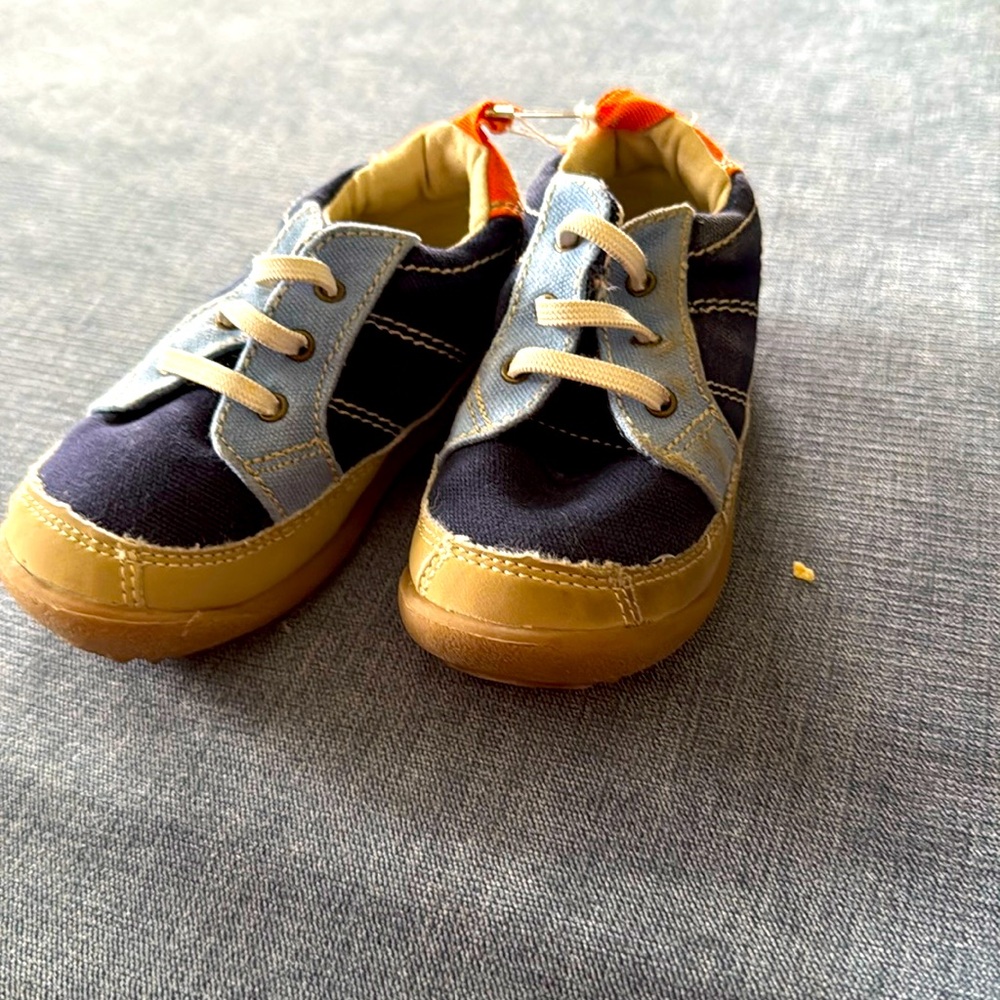Baby Gap sneakers